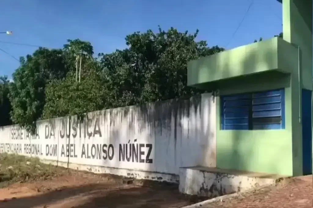 No Piauí 17 presos fogem de penitenciária em Bom Jesus RÁDIO SAMPAIO