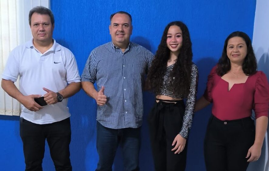 Empresário Gileninho Sampaio com Eloa e seus pais