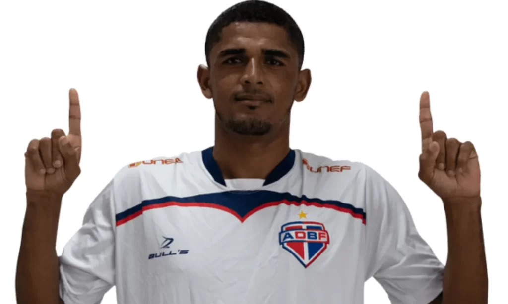 Atacante Deon, do Bahia de Feira, morre durante treinamento; equipe está nas oitavas da Série D