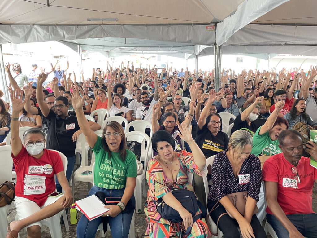 Rede Estadual de Ensino entra em greve a partir de quinta-feira (24)