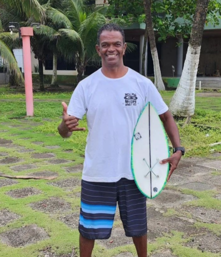 Esportista morre durante competição de handsurf e campeonato é cancelado, em Maceió