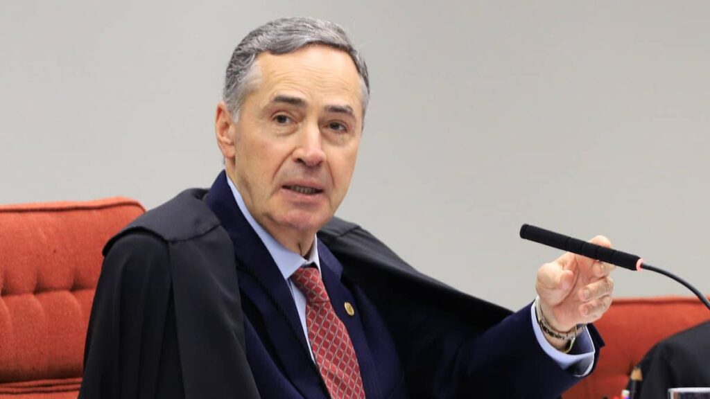 Barroso condena a criminalização do aborto: “Não serve para nada”