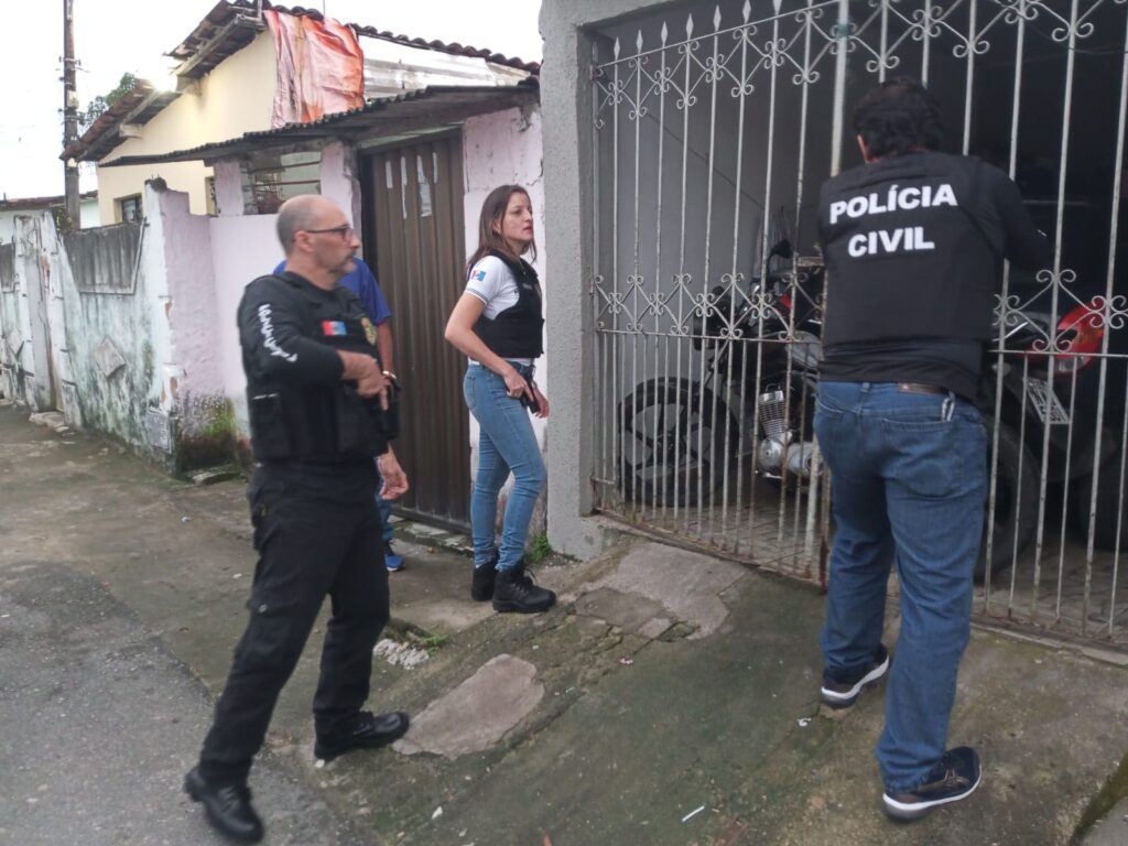 [Vídeos] Polícia Civil deflagra operação contra suspeitos de homicídio e prende cinco pessoas na capital