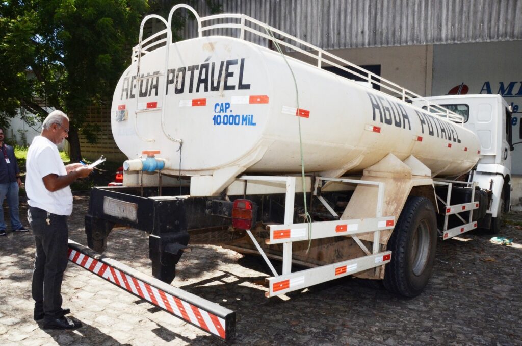 AMA alerta municípios para continuidade Operação Carro Pipa