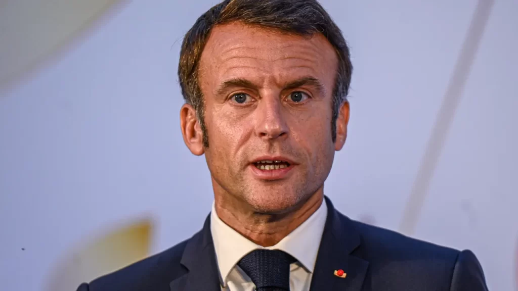 Diplomatas franceses são feitos ‘reféns’ na embaixada no Níger, diz Macron