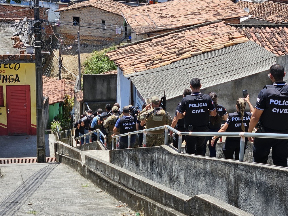13 pessoas são presas durante a Operação Satus, em Maceió