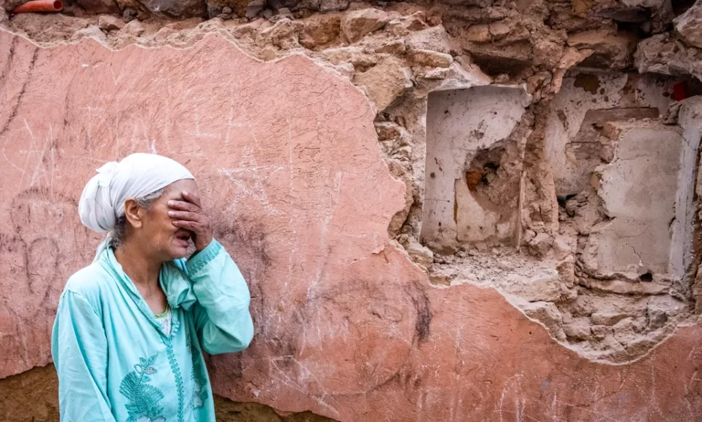 No Marrocos, terremoto deixa mais 800 mortos e cerca de 672 feridos
