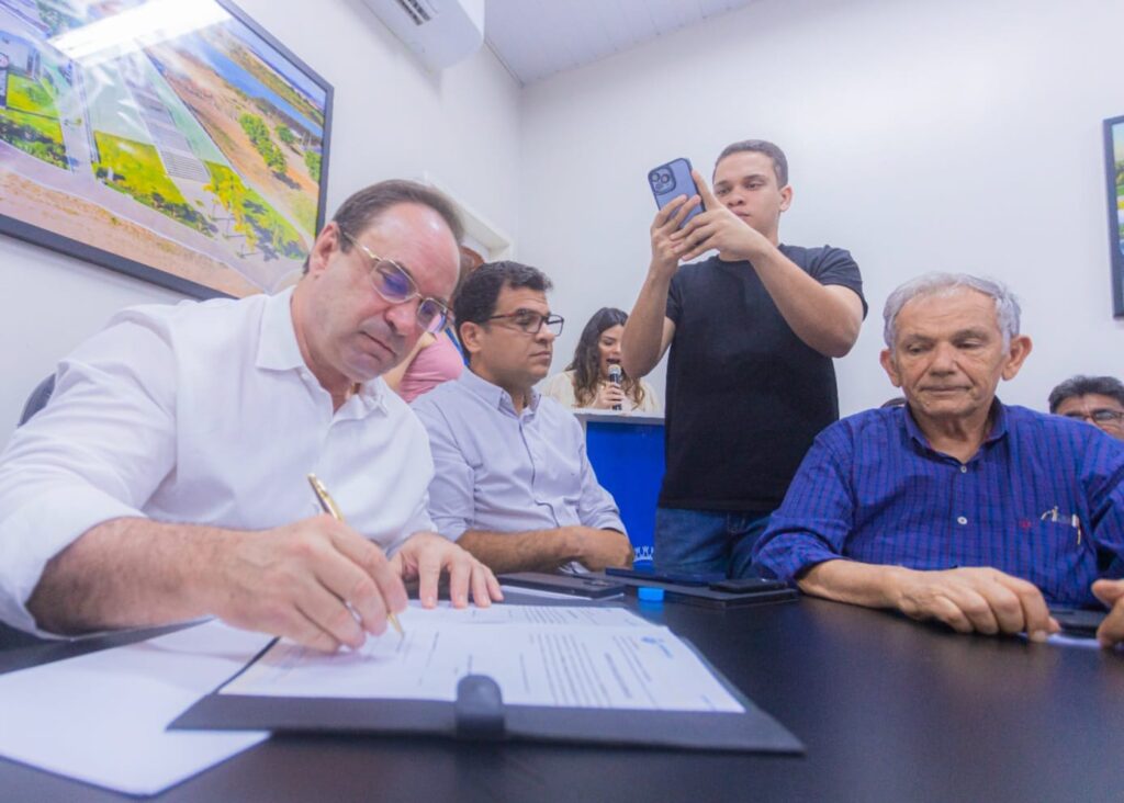 Prefeito Luciano Barbosa anuncia mais de R$ 5 milhões para revitalização do centro comercial de Arapiraca