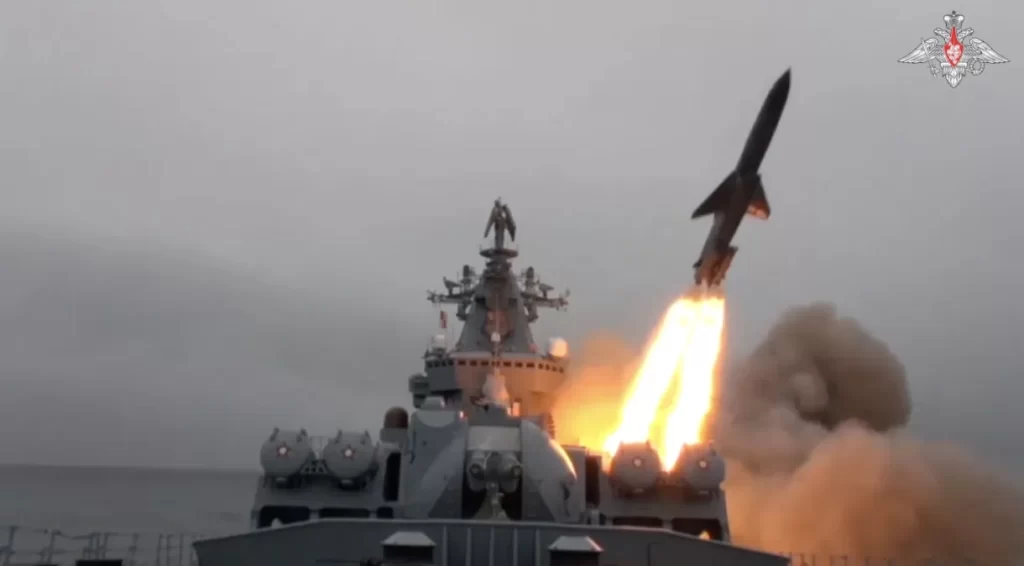 Rússia aumentará gastos militares em quase 70%, mostra orçamento