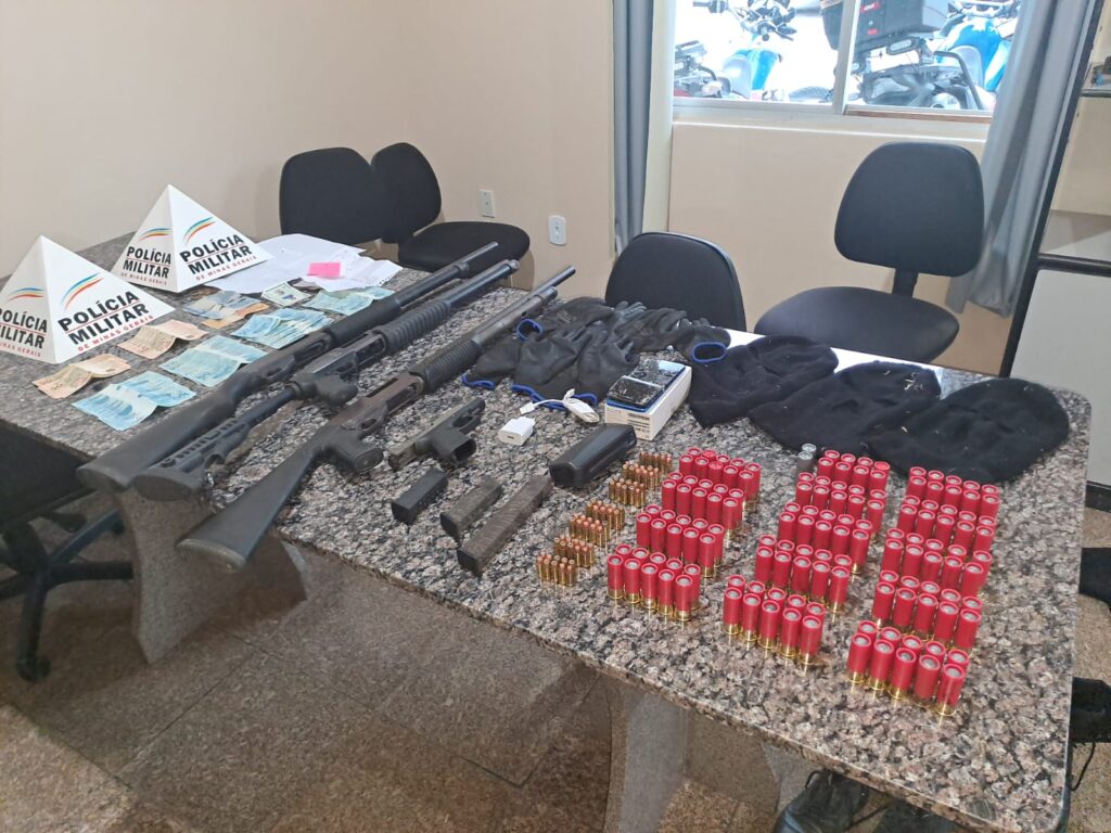 [Vídeo] Ação policial prende alagoanos suspeitos de roubar uma agência bancária, em Minas Gerais