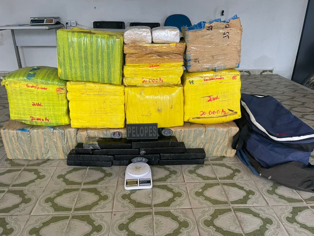 Pelopes encontra 187kg de droga e homem é preso por tráfico, em Arapiraca