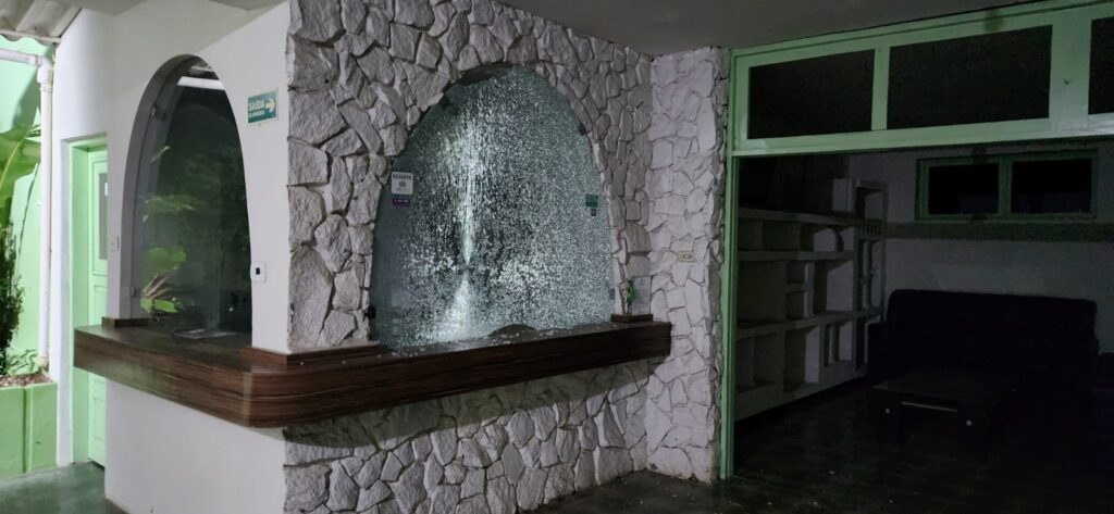 Policial é preso após efetuar disparos de arma de fogo no Verde Hotel, em Palmeira dos Índios