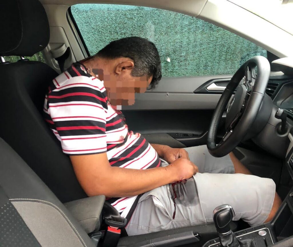 [Vídeo] Homem é morto a tiros e tem o interior do carro revirado, em Craíbas