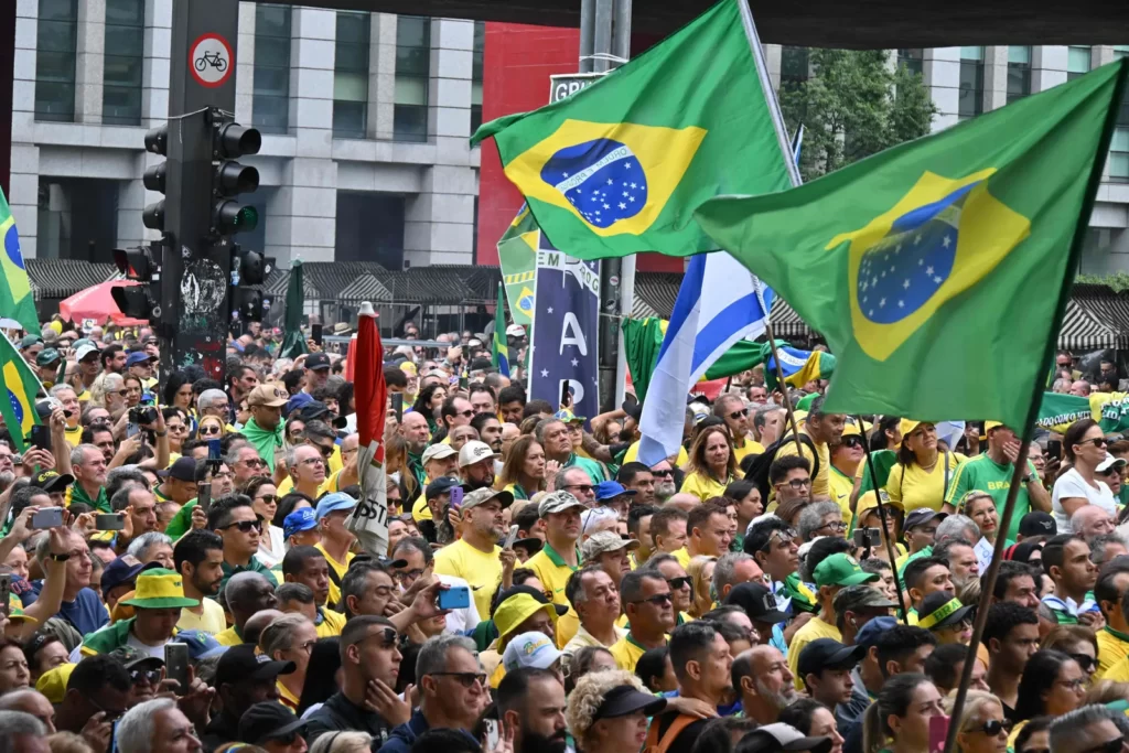 Manifestação de bolsonaristas na Paulista reúne 13 mil pessoas, calcula grupo de pesquisa da USP