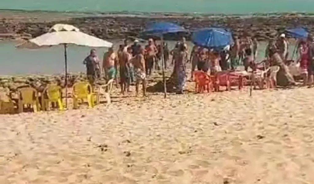 Morre o homem baleado na praia do Mirante da Sereia, em Maceió