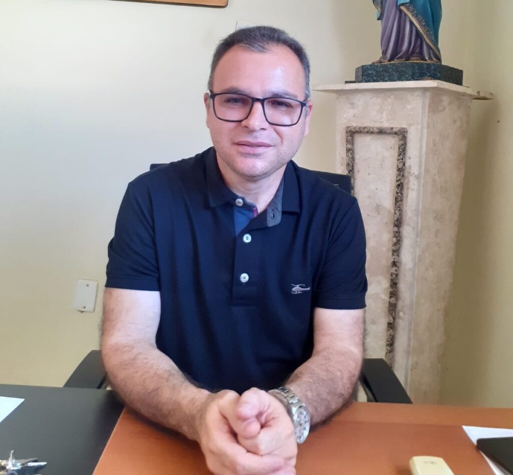 [Áudio] Padre José Augusto concede entrevista à Rádio Sampaio e fala sobre o Cenáculo Mariano, em Palmeira dos Índios