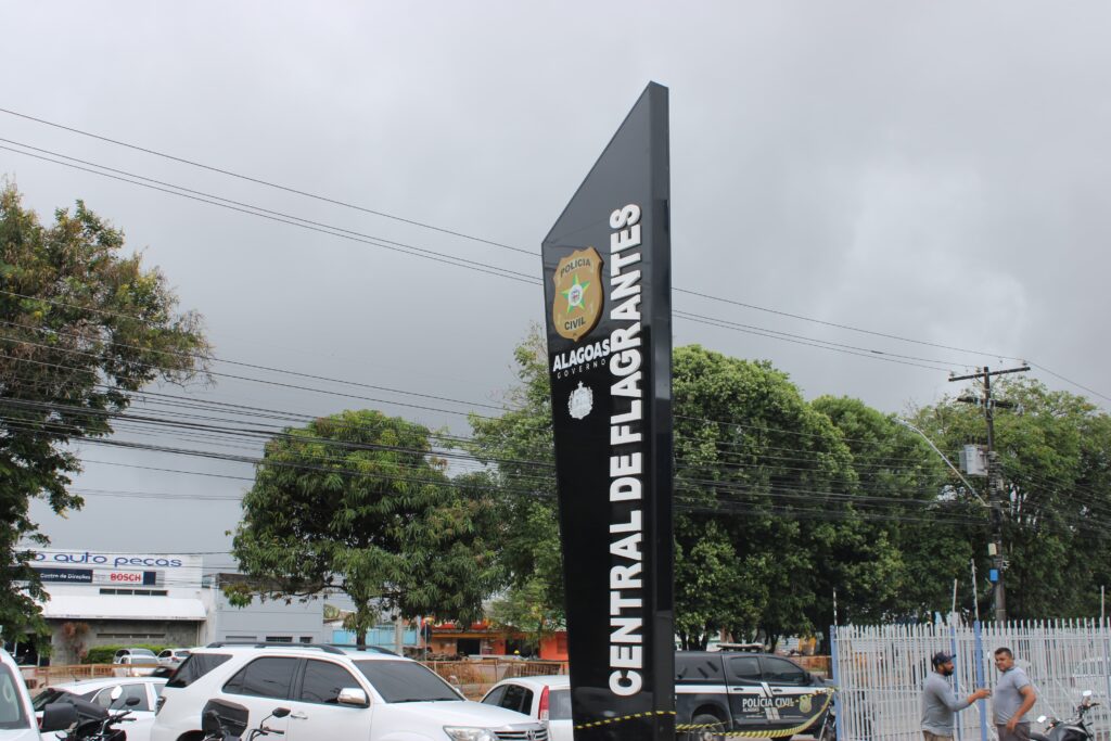 Em Maceió, homem é detido em shopping após ameaçar a filha