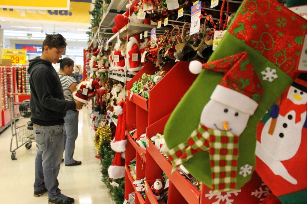 [Áudios] Comércio de Arapiraca funcionará em horário especial nos domingos que antecedem o Natal