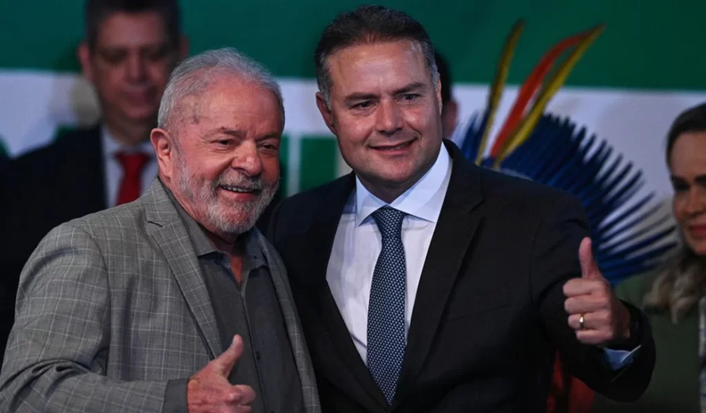 Renan Filho e outros dois ministros são exonerados para votarem na indicação de Dino ao STF