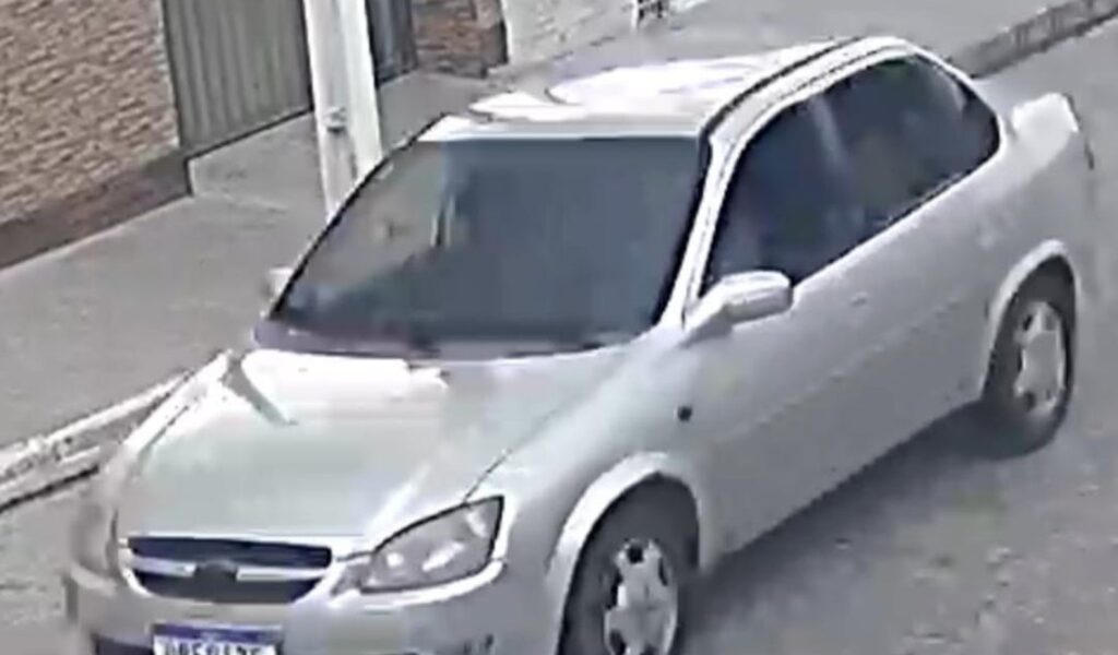 Mulher pula de carro em movimento após motorista por aplicativo cancelar viagem e seguir para destino desconhecido, em Arapiraca