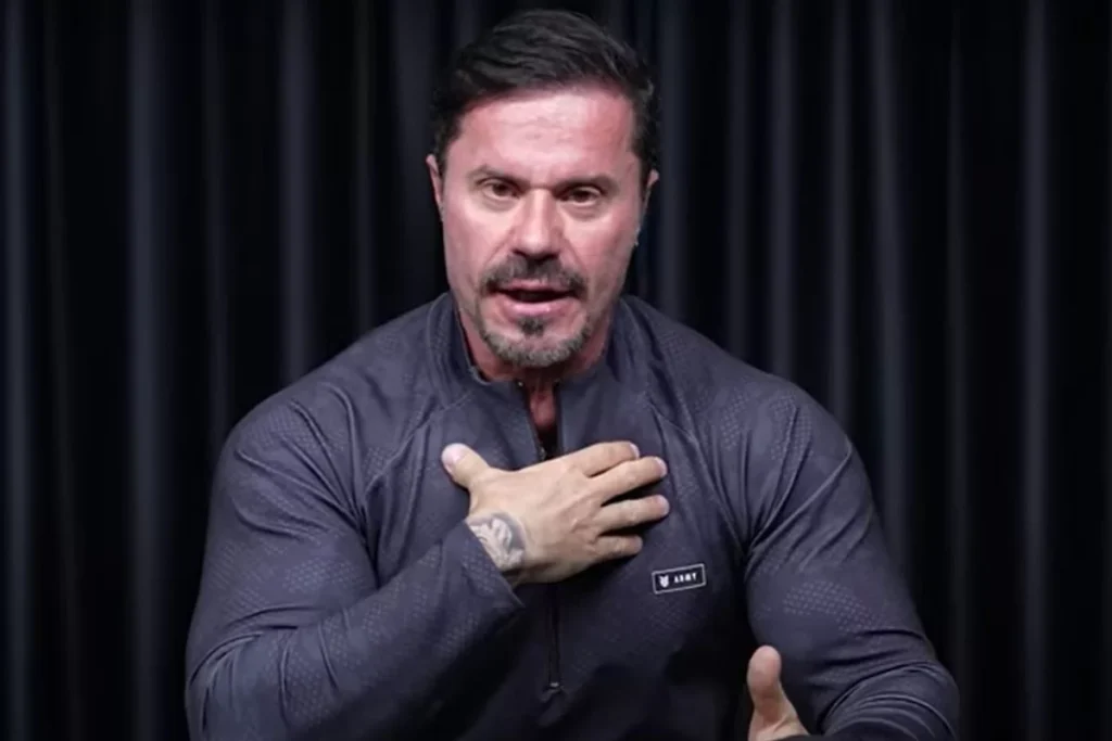 [Vídeo] Renato Cariani fala sobre conclusão do inquérito da PF após receber prêmio de influenciador fitness