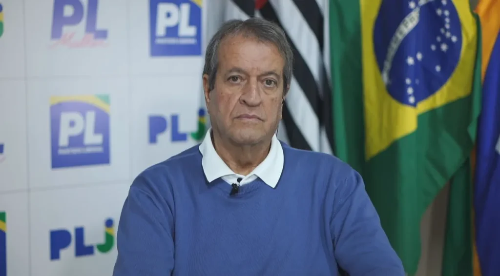 PL proíbe que seus integrantes apoiem candidatos de outras siglas