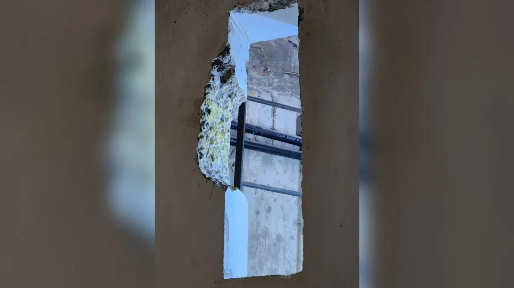 Imagem mostra buraco feito na cela por onde detentos de Mossoró fugiram
