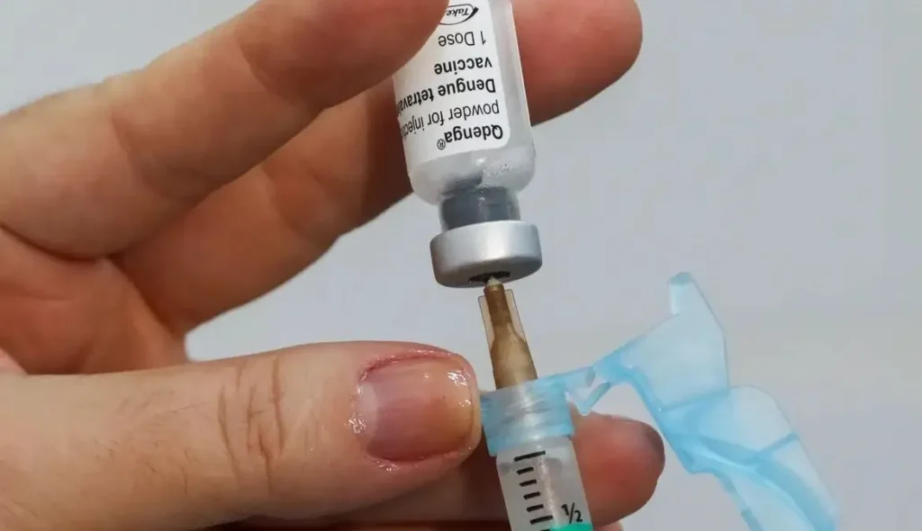 Vacina contra a dengue começa a ser testada em adultos, no Rio de Janeiro