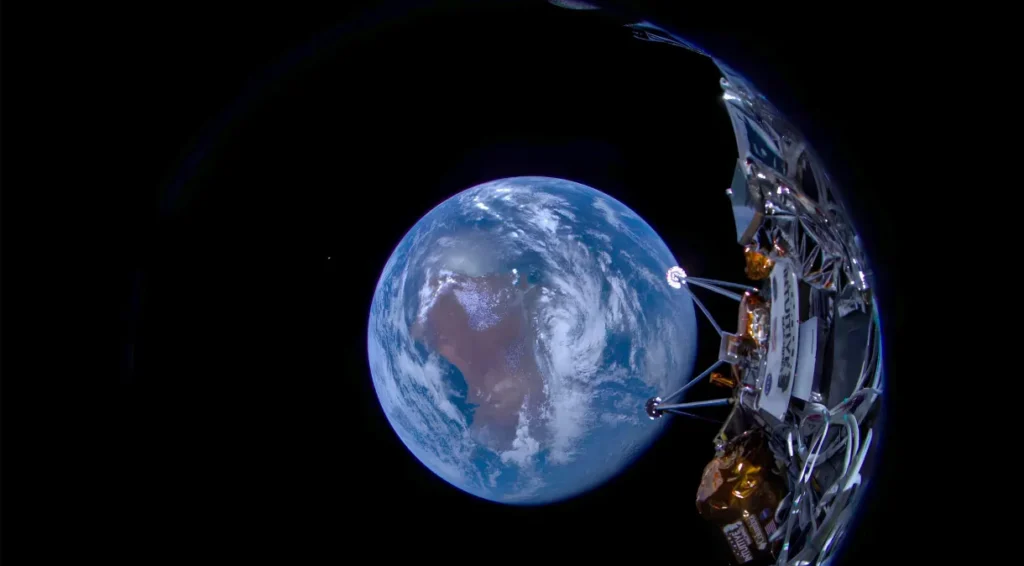 Missão americana que tenta realizar pouso na Lua divulga primeiras imagens