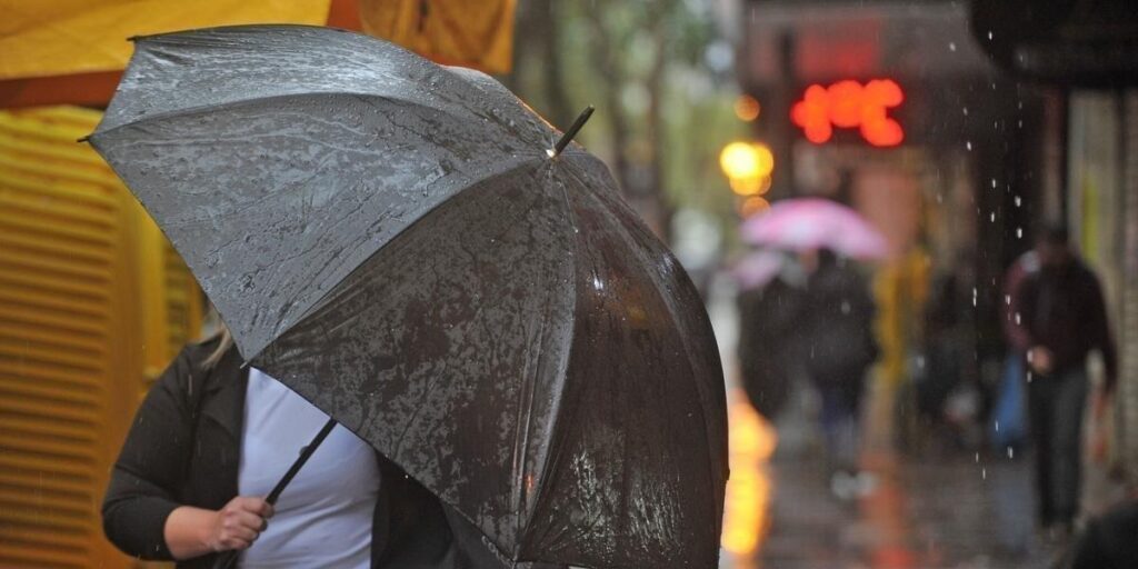 Inmet emite alerta de perigo potencial de acumulado de chuva para 22 cidades alagoanas