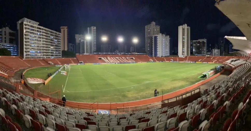 Náutico x CRB: com Jorginho suspenso, Mike segue como titular no Galo