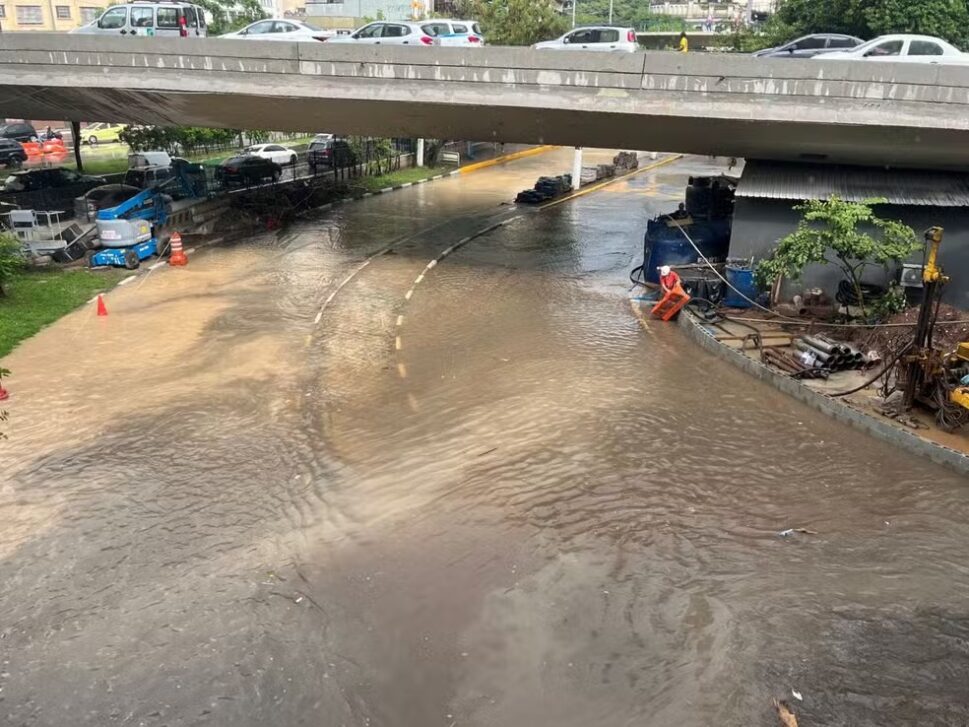 Chuvas causam estragos e uma morte em cidades de São Paulo