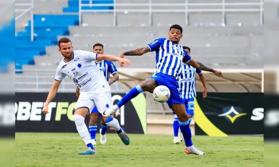No Rei Pelé, CSA vence o Cruzeiro de Arapiraca e assume liderança do Grupo B da Copa Alagoas