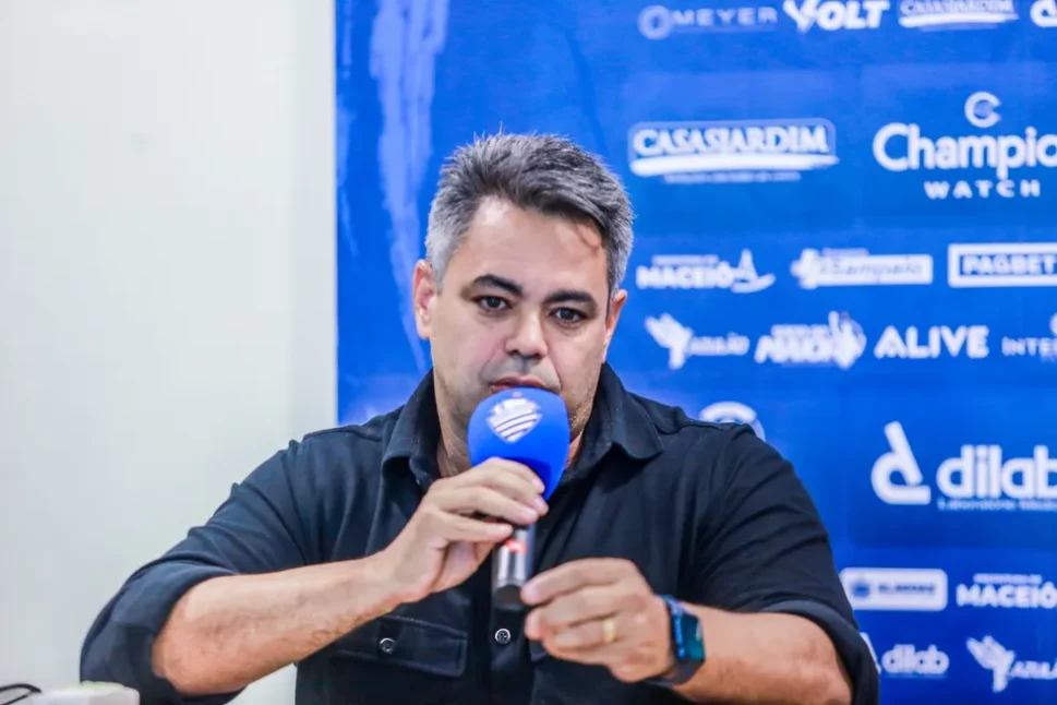 Marlon Araújo deixa o cargo e não é mais diretor de futebol do CSA