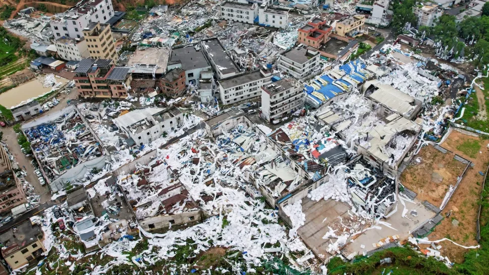 Tornado mata cinco pessoas e deixa 33 feridas em região populosa da China