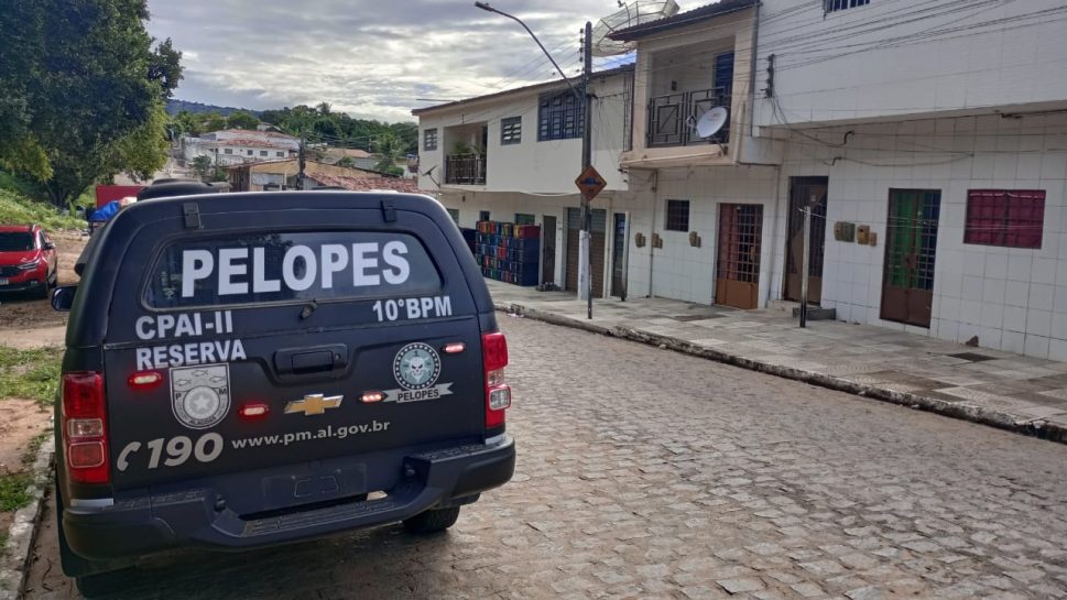 Idoso é encontrado morto dentro de casa, em Palmeira dos Índios