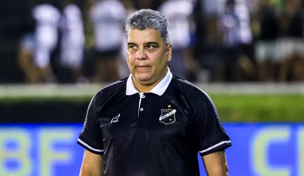 Veja os técnicos que perderam cargos nas séries A, B, C e na 1ª rodada da Série D; saiba quem já foi contratado