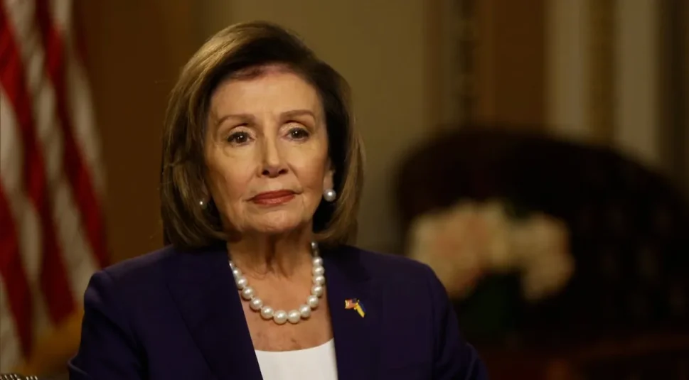 Nancy Pelosi pede que EUA parem de vender armas para Israel
