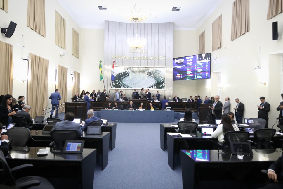 Assembleia Legislativa aprova projeto de lei que garante reajuste salarial dos servidores públicos de AL