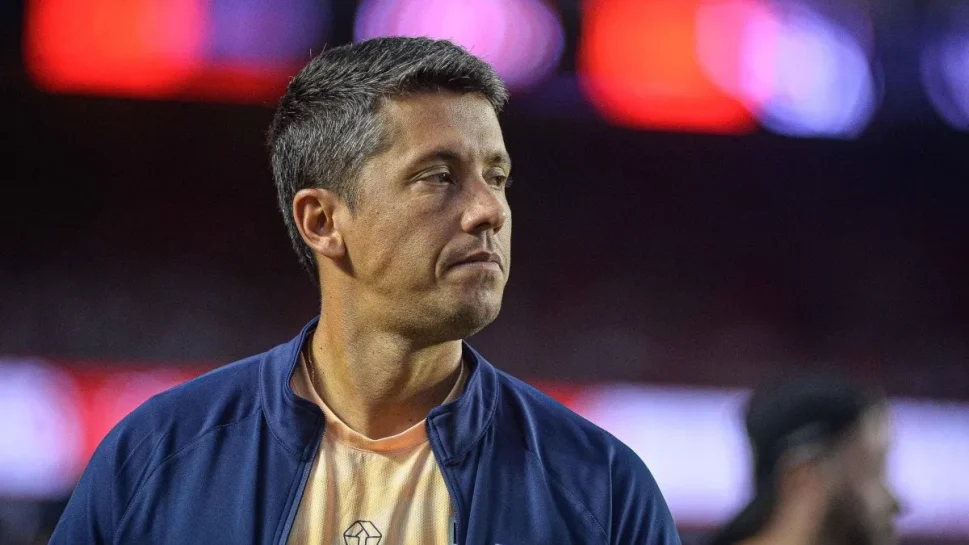 Após demitir Condé, Vitória anuncia contratação de Thiago Carpini