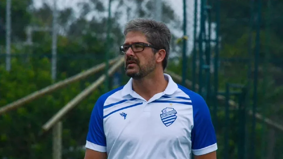 CSA segue em busca de treinador e vai encarar o Sampaio Corrêa na Série C