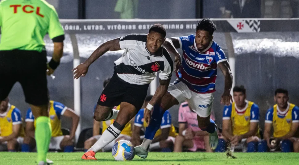 Vasco e Bragantino avançam na Copa do Brasil
