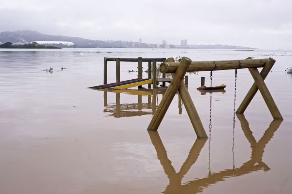 No RS, rio Guaíba registra o nível mais baixo em 8 dias, mas volta a subir com as chuvas