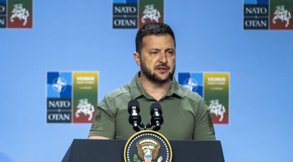 Dois membros da segurança de Zelensky são presos após planejarem matar o governante