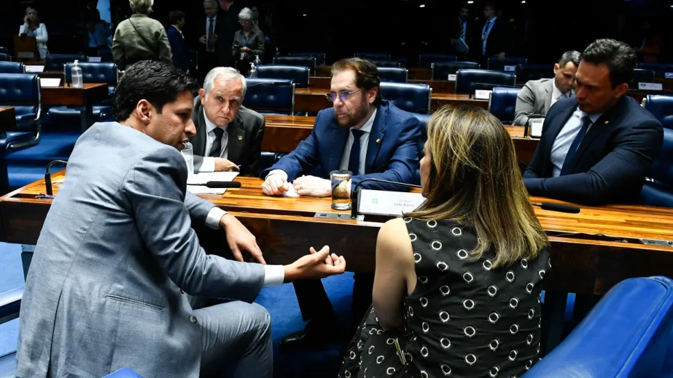 Rodrigo Cunha será mesmo o vice de JHC, diz Revista