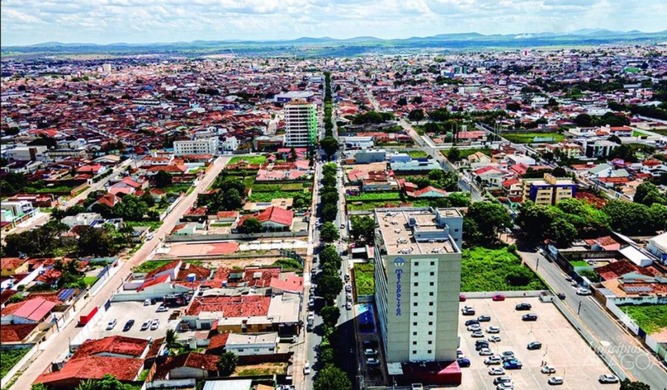 Cenário Político: possíveis candidatos a vice em Arapiraca e Maceió deixam suas secretarias