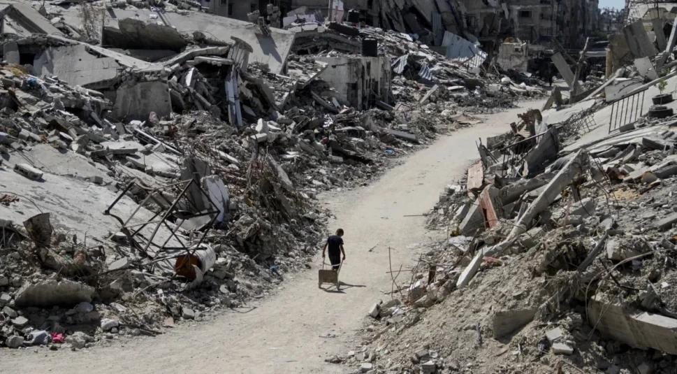 Pelo menos 22 pessoas morreram em ataque na Faixa de Gaza, segundo a Cruz Vermelha
