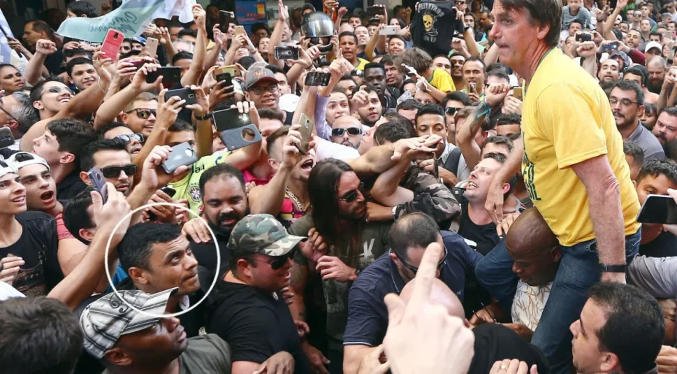 PF conclui que advogado tinha ligação com PCC, mas Adélio Bispo agiu sozinho quando esfaqueou Bolsonaro