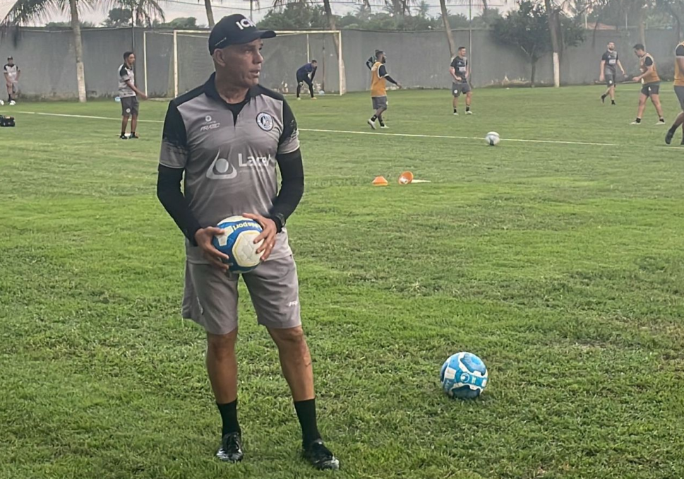 ASA anuncia preparador de goleiros Jorjão e auxiliar técnico Vitor Barros