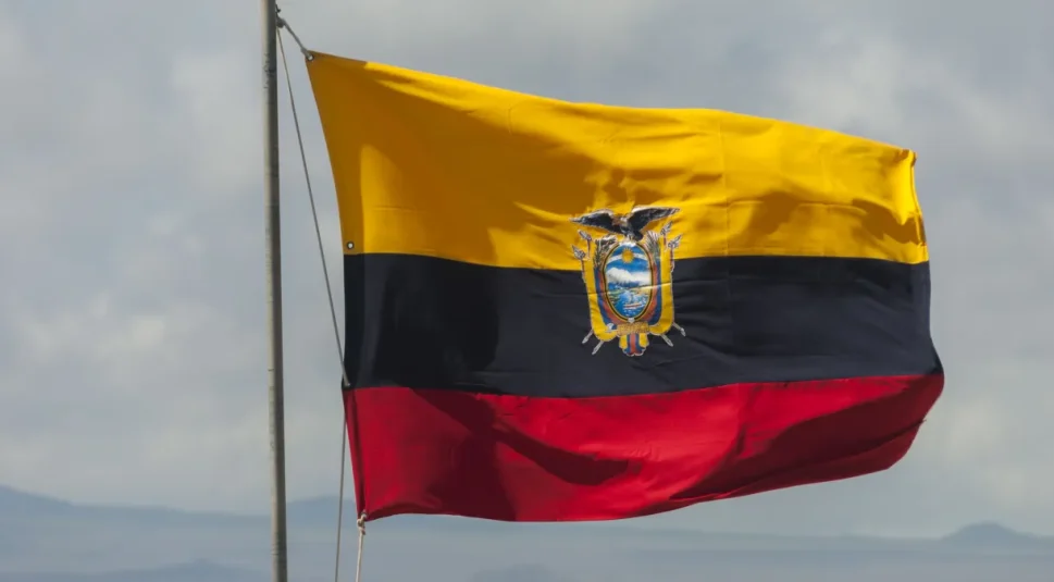 Equador apreende seis toneladas de cocaína destinadas à Espanha